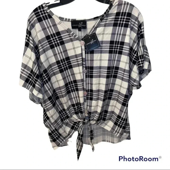 LEXINGTON LAVENUE - Picture 1 of 4